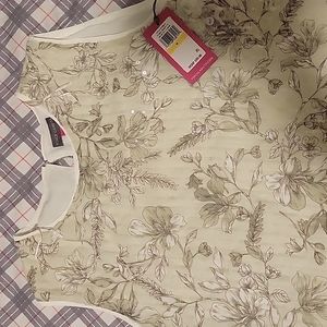 Vince Camuto Size- M floral Beauty